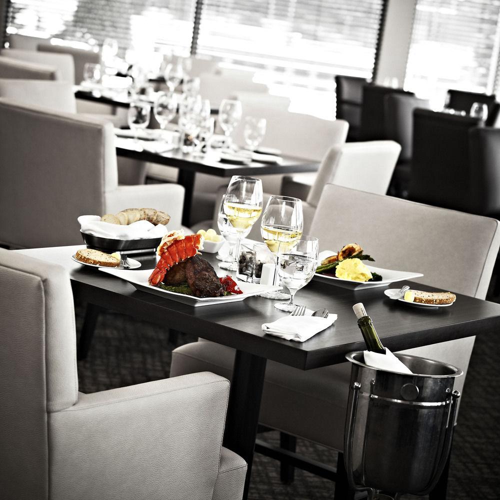 Delta Hotels By Marriott Sault Ste. Marie Waterfront Екстер'єр фото