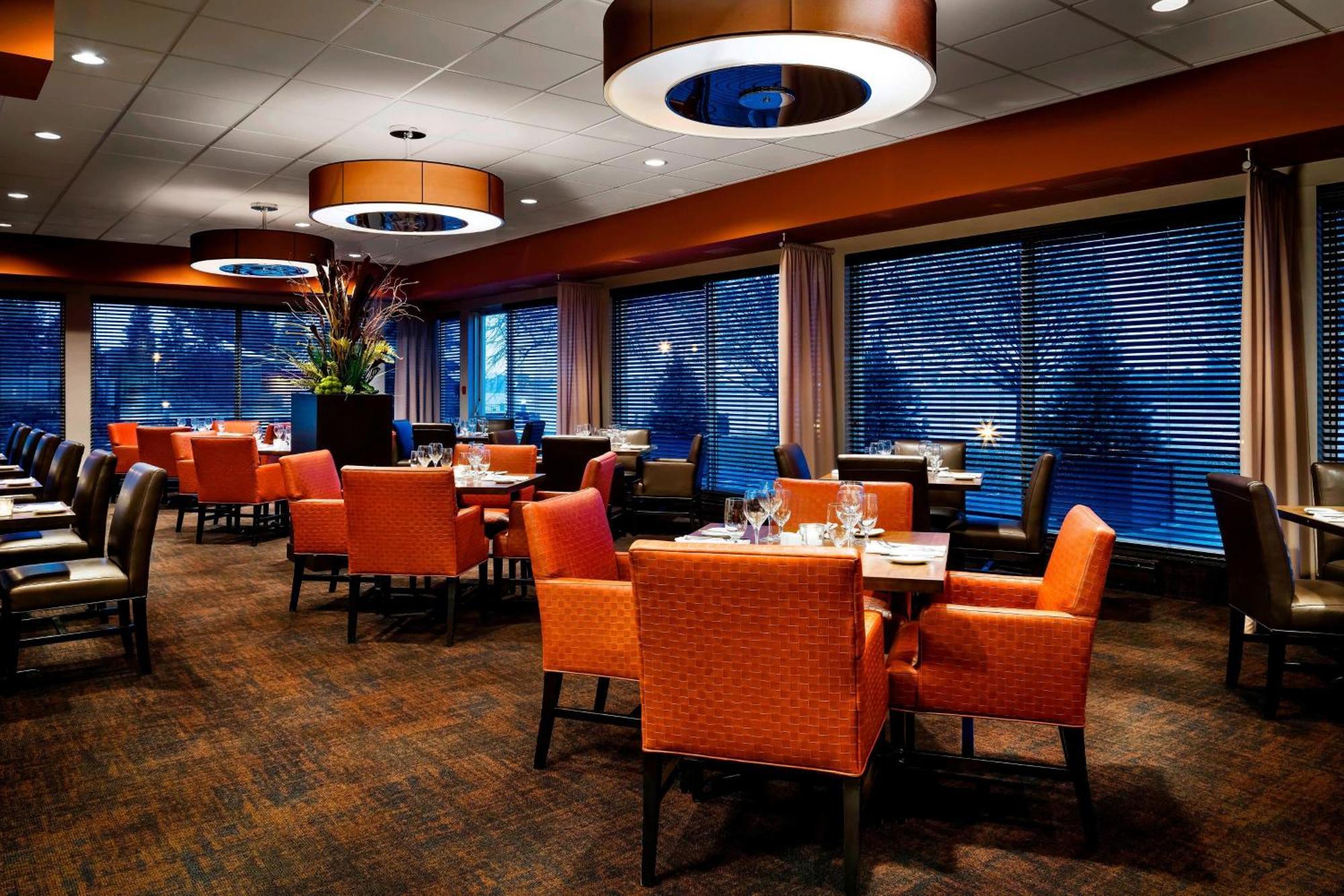 Delta Hotels By Marriott Sault Ste. Marie Waterfront Екстер'єр фото