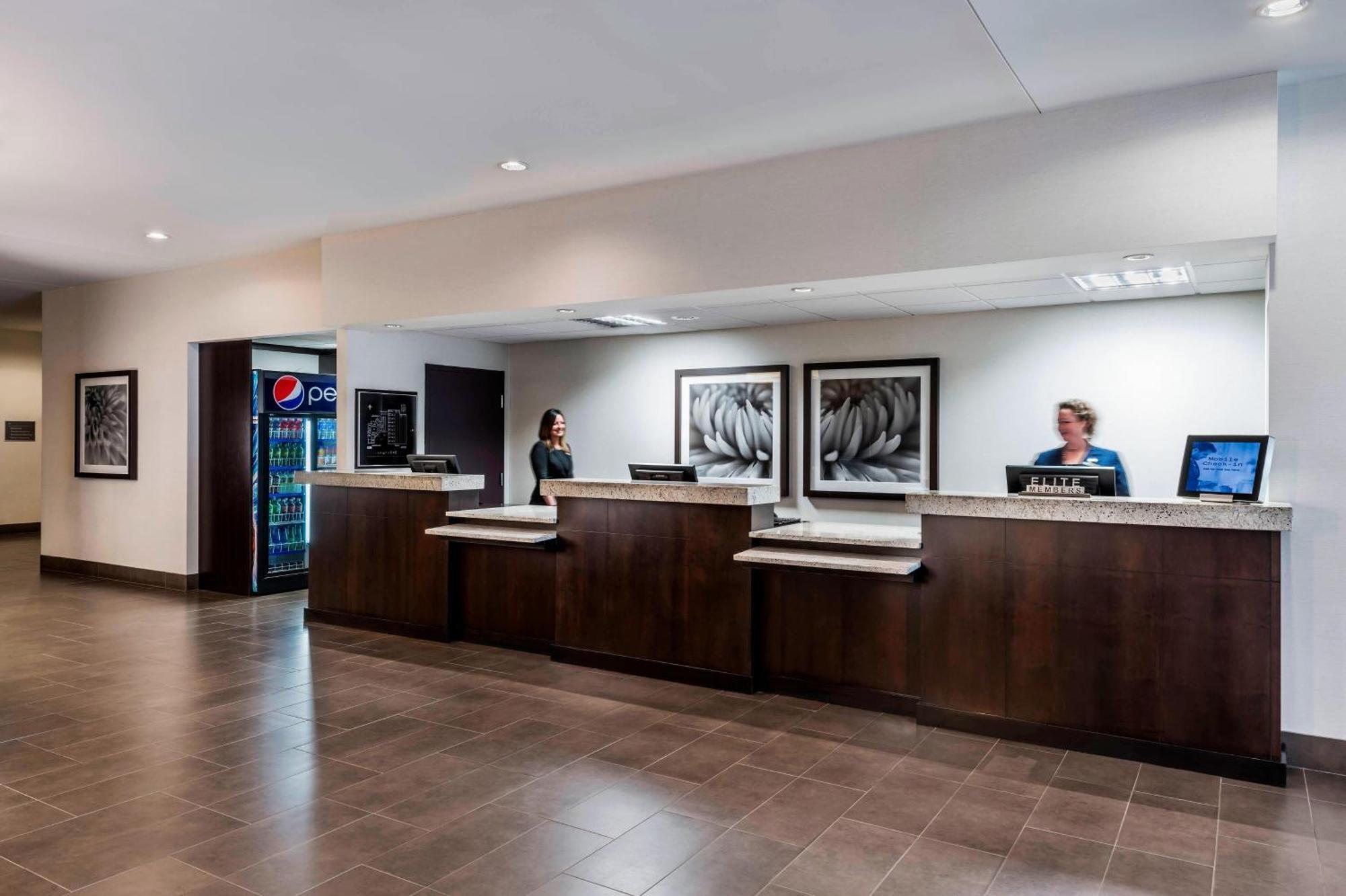 Delta Hotels By Marriott Sault Ste. Marie Waterfront Екстер'єр фото