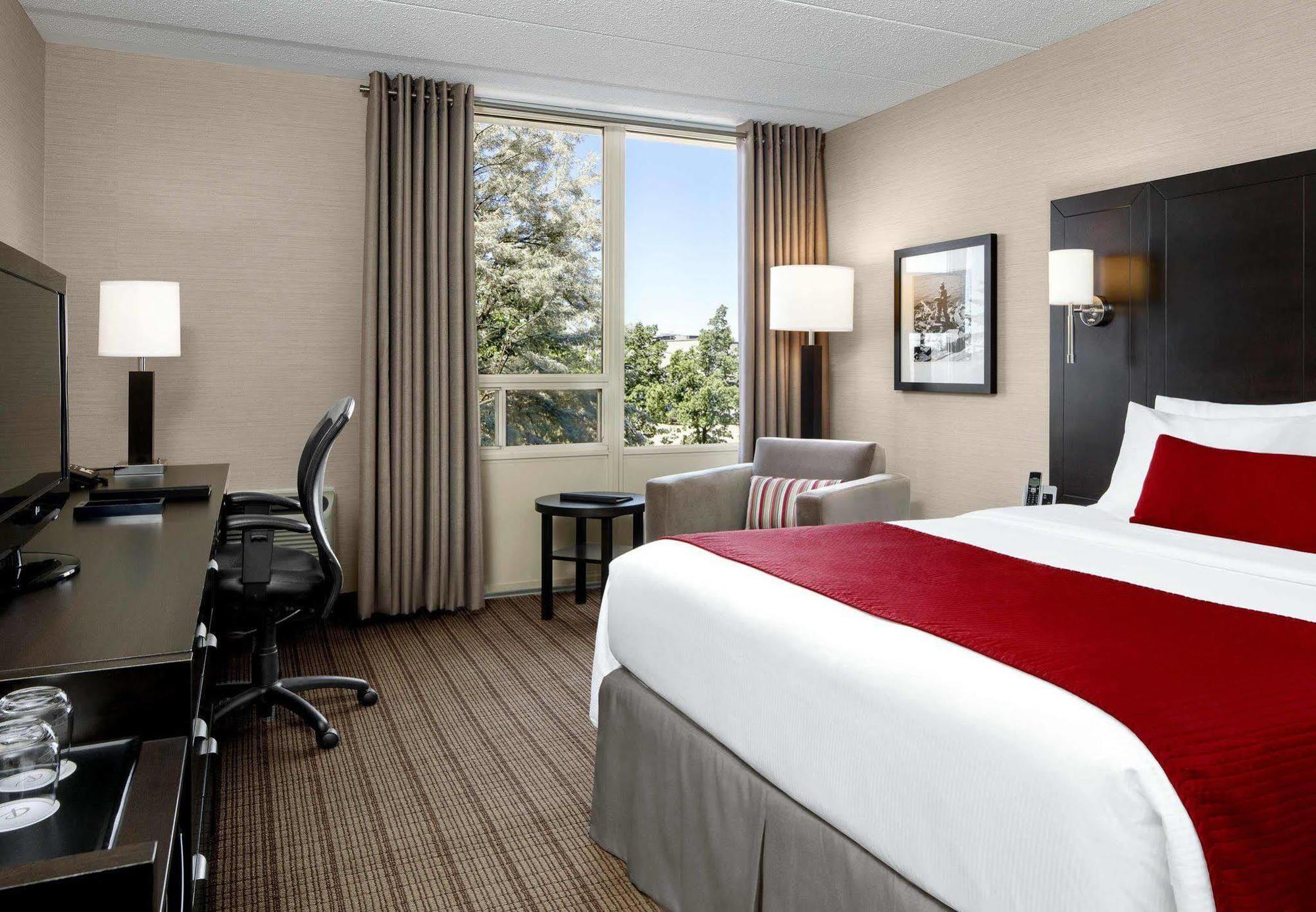 Delta Hotels By Marriott Sault Ste. Marie Waterfront Екстер'єр фото